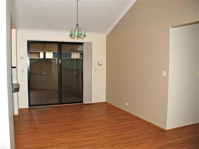 8 Veneta Circuit, Atwell WA 6164