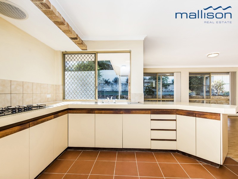 18 Hollingsworth Way, Leeming WA 6149