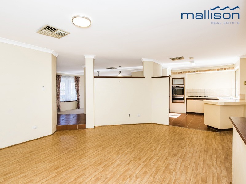 18 Hollingsworth Way, Leeming WA 6149