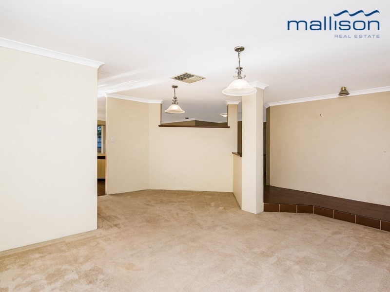 18 Hollingsworth Way, Leeming WA 6149