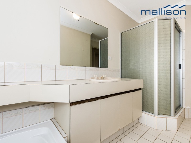 18 Hollingsworth Way, Leeming WA 6149