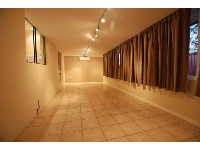 56 Lyrebird Way, Thornlie WA 6108