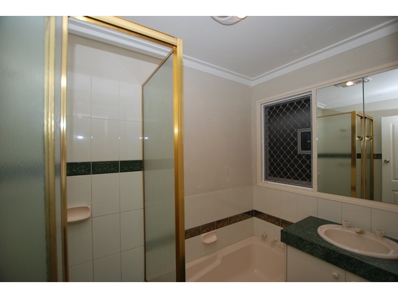 56 Lyrebird Way, Thornlie WA 6108