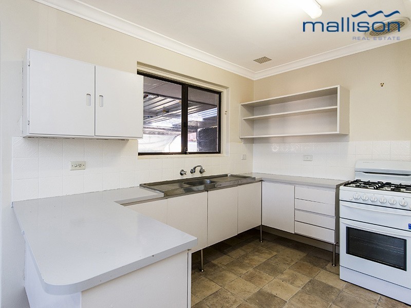 34 Hamilton Road, High Wycombe WA 6057