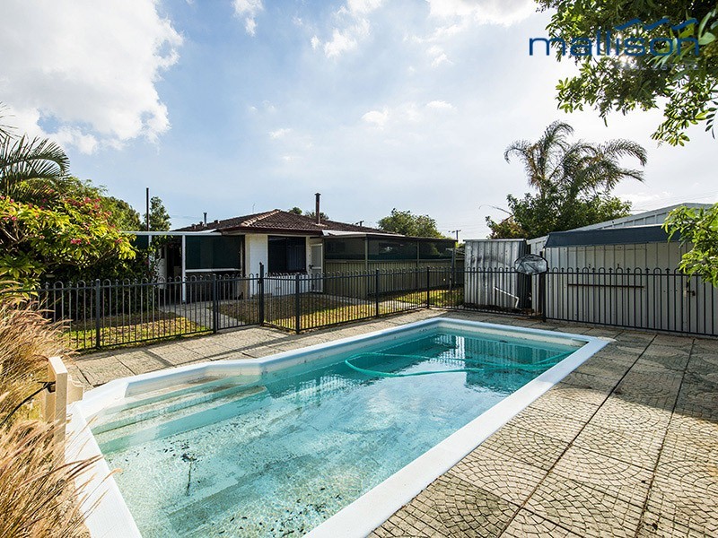 34 Hamilton Road, High Wycombe WA 6057