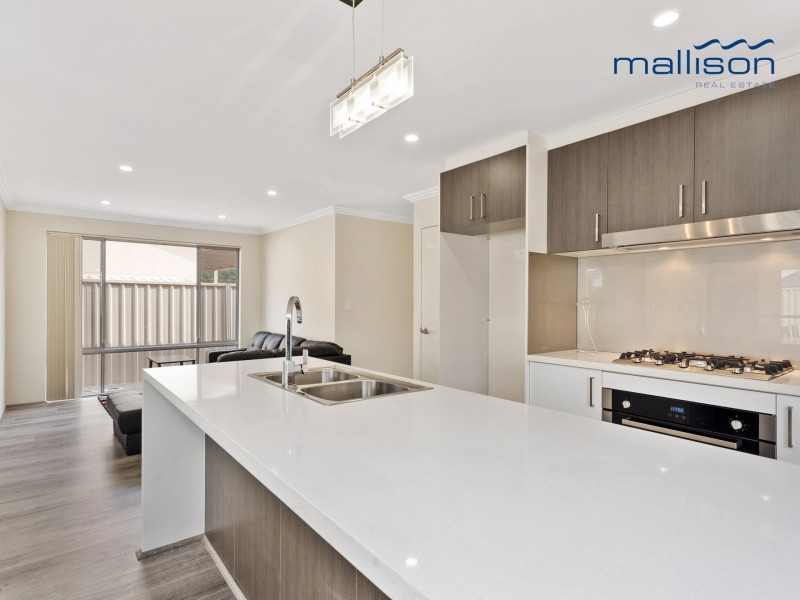 43 Connemara Drive, Thornlie WA 6108