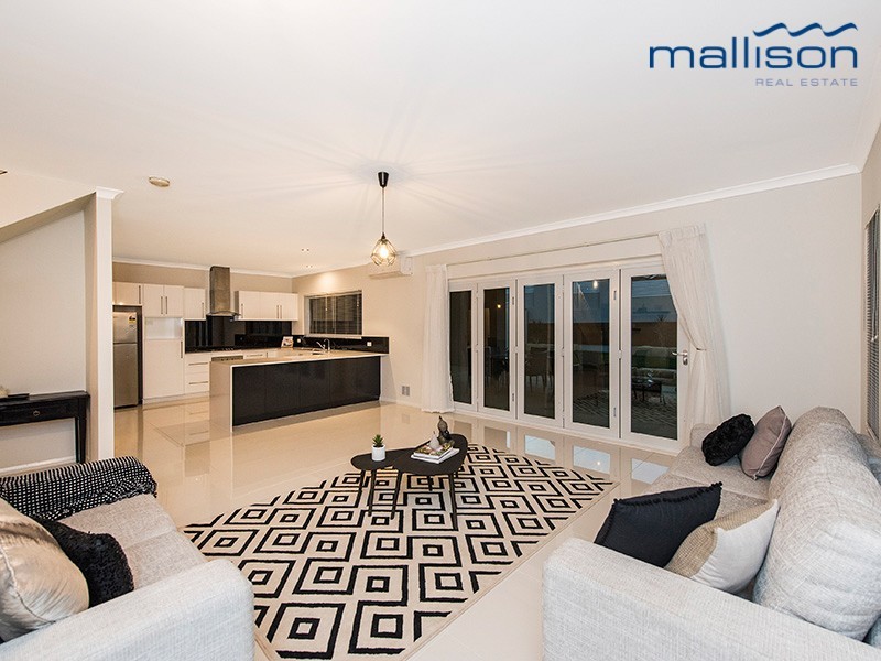 15 Carrow Bend, Baldivis WA 6171