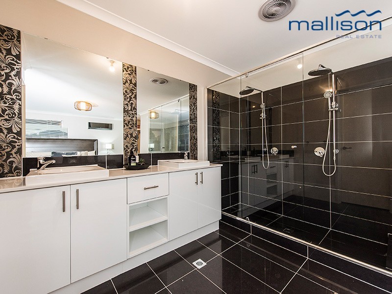 15 Carrow Bend, Baldivis WA 6171