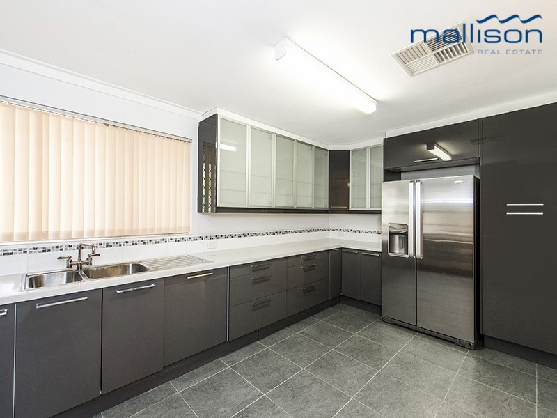 6 Greener Way, Kelmscott WA 6111