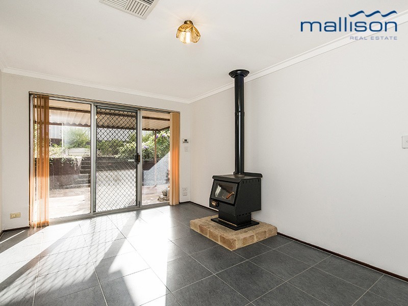 6 Greener Way, Kelmscott WA 6111