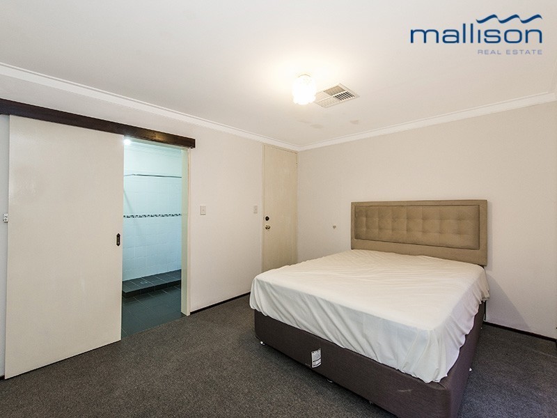 6 Greener Way, Kelmscott WA 6111