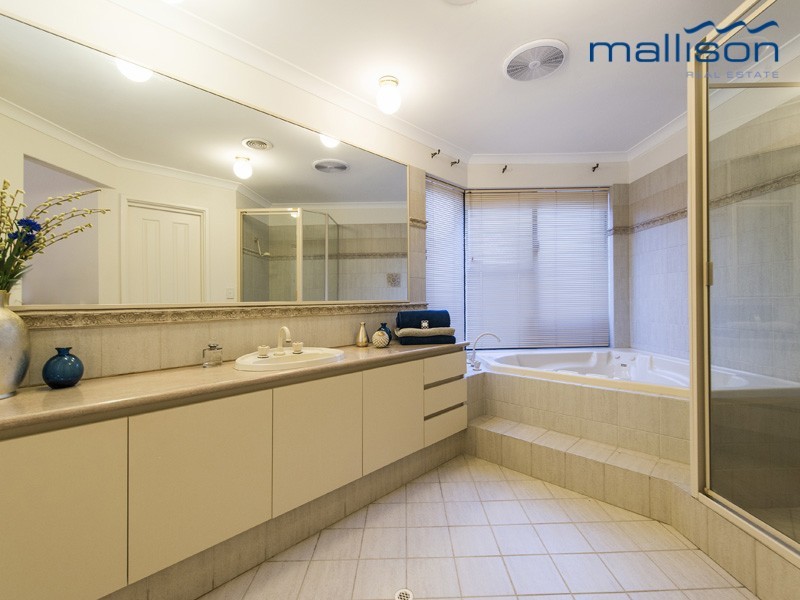 2 Bromus Way, Canning Vale WA 6155