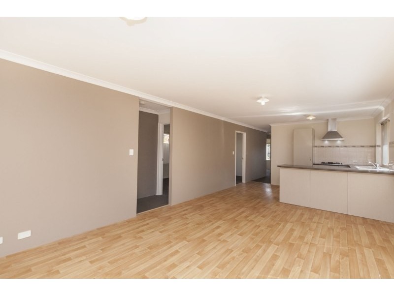 6 Cheltenham Loop, Bertram WA 6167