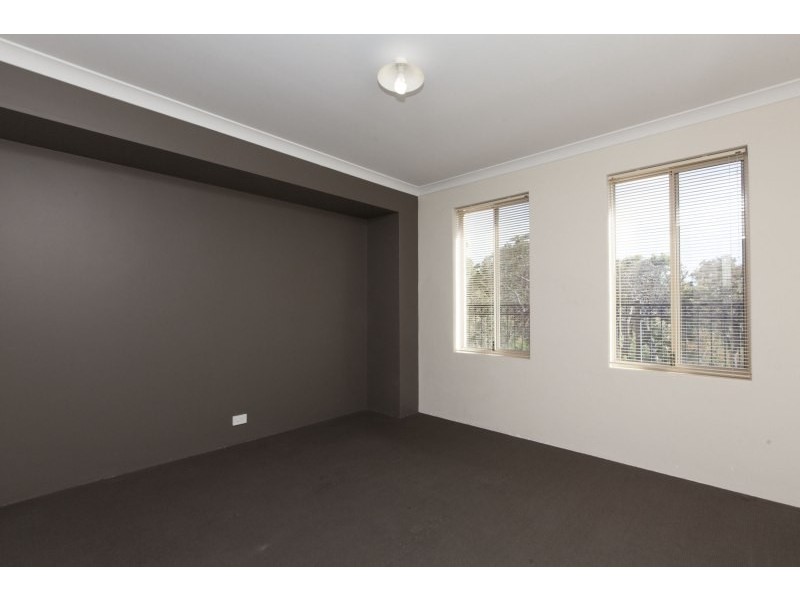 6 Cheltenham Loop, Bertram WA 6167