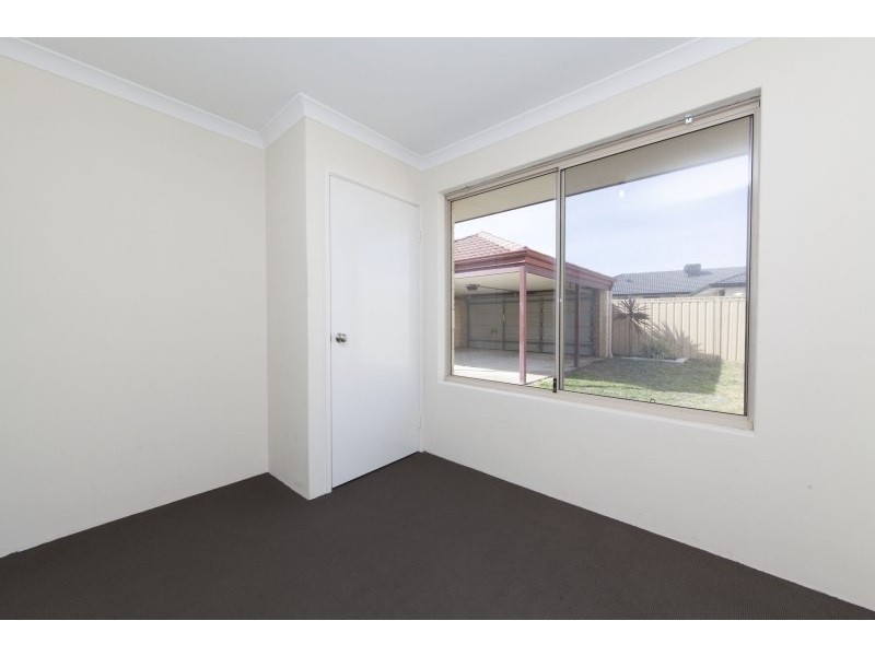 6 Cheltenham Loop, Bertram WA 6167