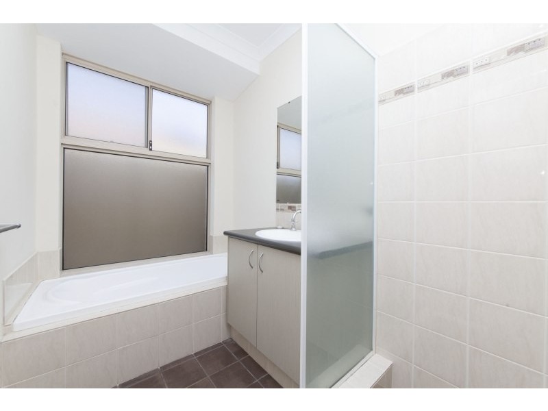 6 Cheltenham Loop, Bertram WA 6167