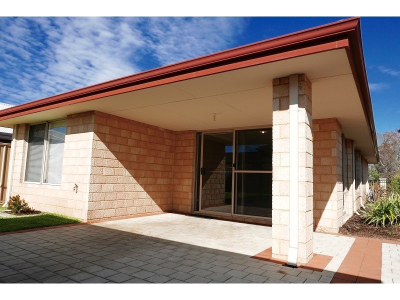 6 Cheltenham Loop, Bertram WA 6167