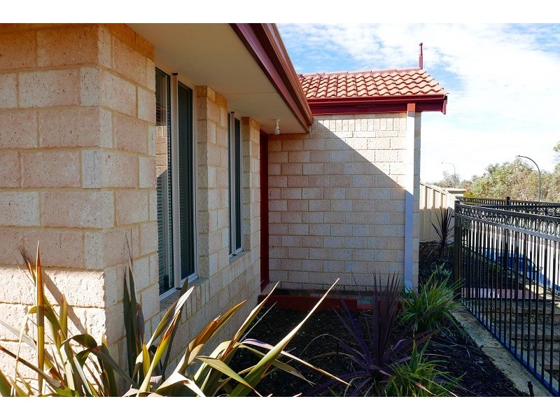 6 Cheltenham Loop, Bertram WA 6167