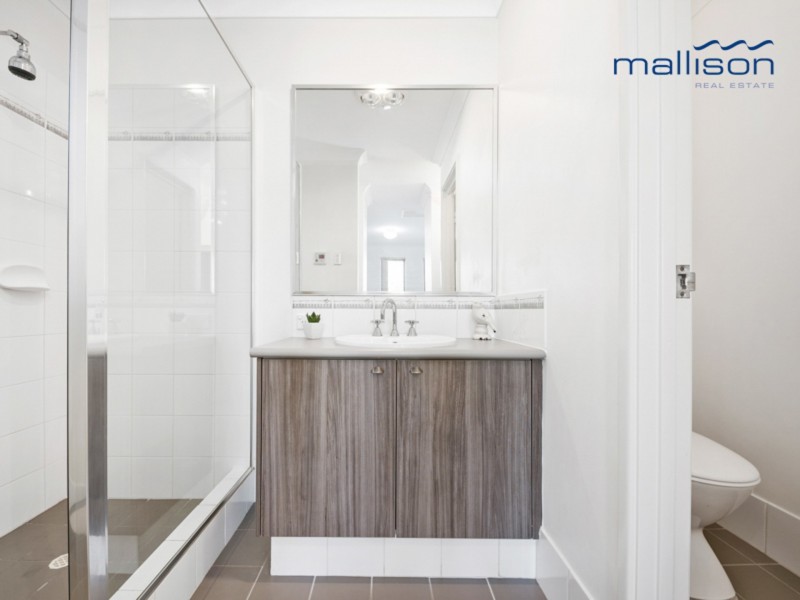 3 Balliol Court, Piara Waters WA 6112