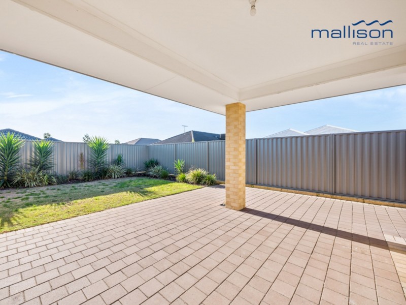 3 Balliol Court, Piara Waters WA 6112
