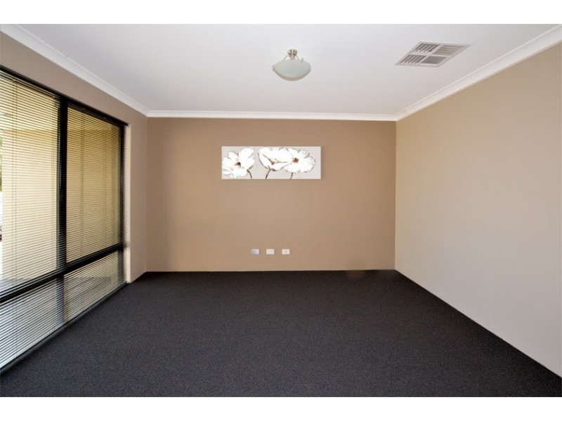 31 Gemstone Parade, Wellard WA 6170