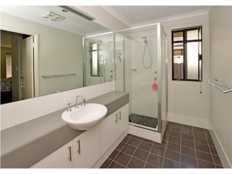 31 Gemstone Parade, Wellard WA 6170