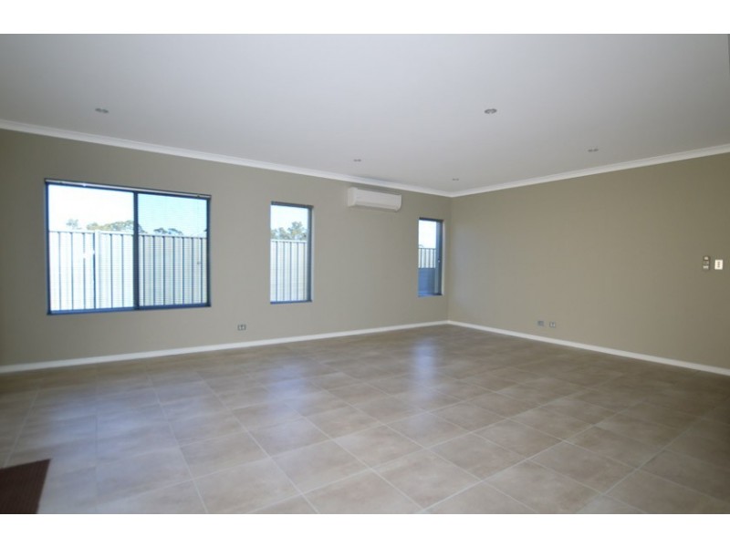 5 Morton Avenue, Wellard WA 6170