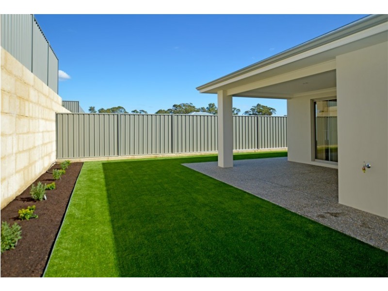 5 Morton Avenue, Wellard WA 6170