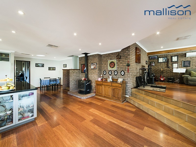 48 Calley Drive, Leeming WA 6149