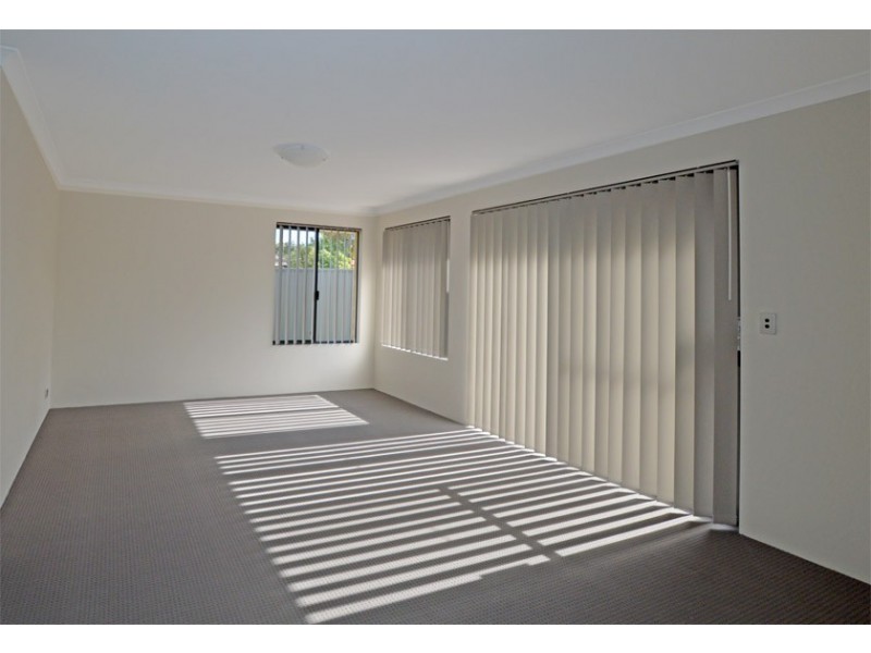 1/9 Hunt Street, Thornlie WA 6108