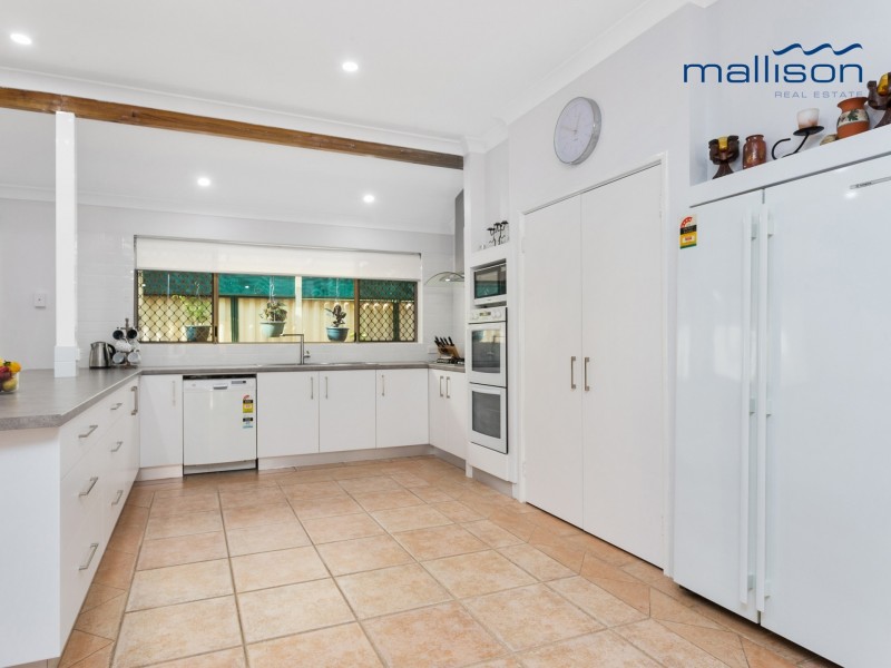 27 Farmhouse Drive, Bibra Lake WA 6163