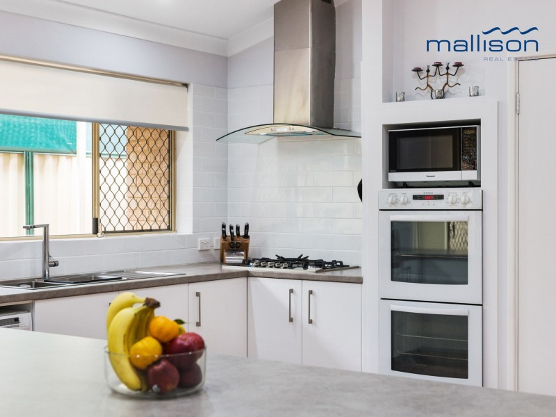 27 Farmhouse Drive, Bibra Lake WA 6163