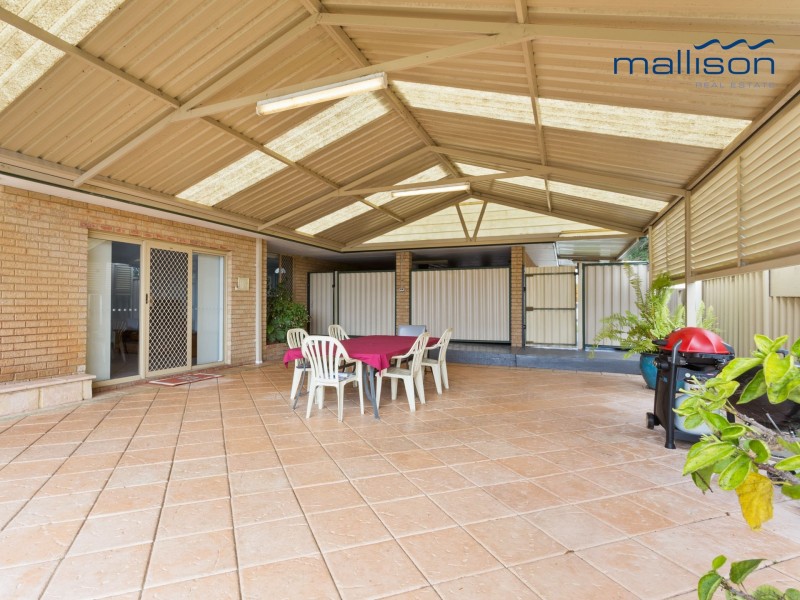 27 Farmhouse Drive, Bibra Lake WA 6163