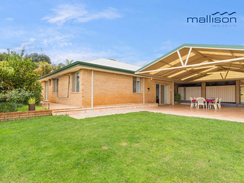 27 Farmhouse Drive, Bibra Lake WA 6163