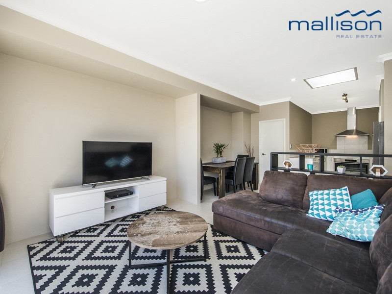 1/32 Gicha Close, Munster WA 6166