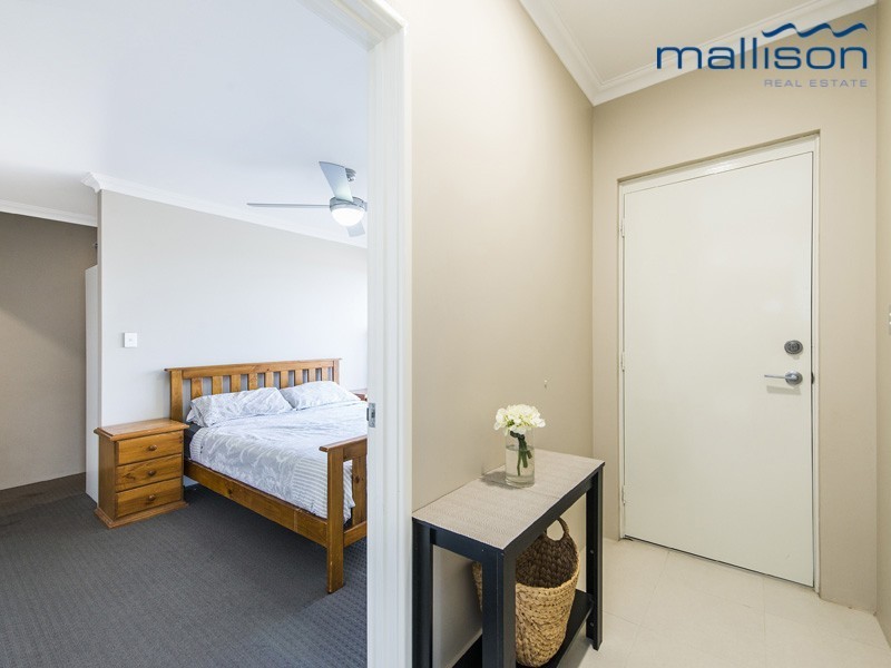 1/32 Gicha Close, Munster WA 6166