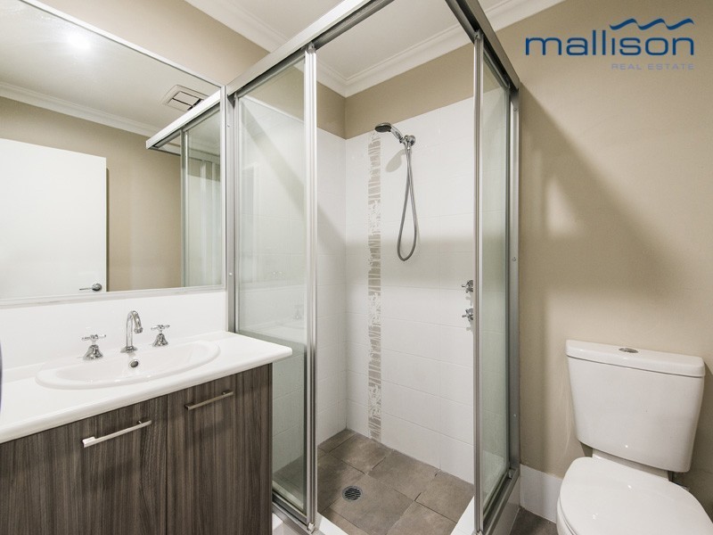 1/32 Gicha Close, Munster WA 6166