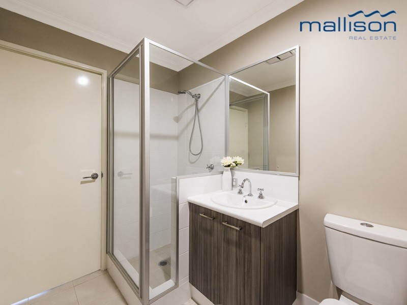 1/32 Gicha Close, Munster WA 6166