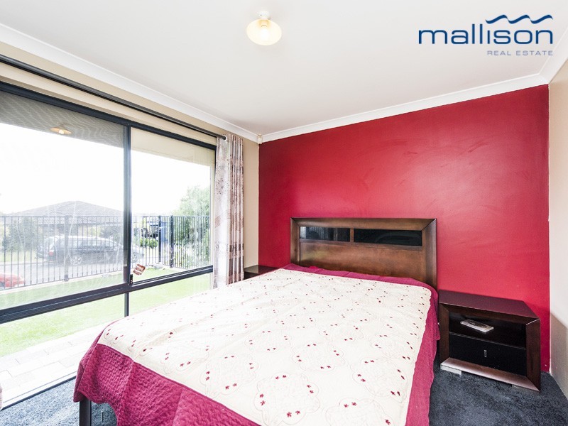 17 Hueston Lookout, Leda WA 6170