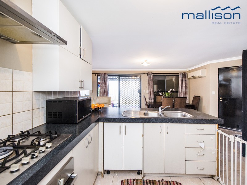 17 Hueston Lookout, Leda WA 6170