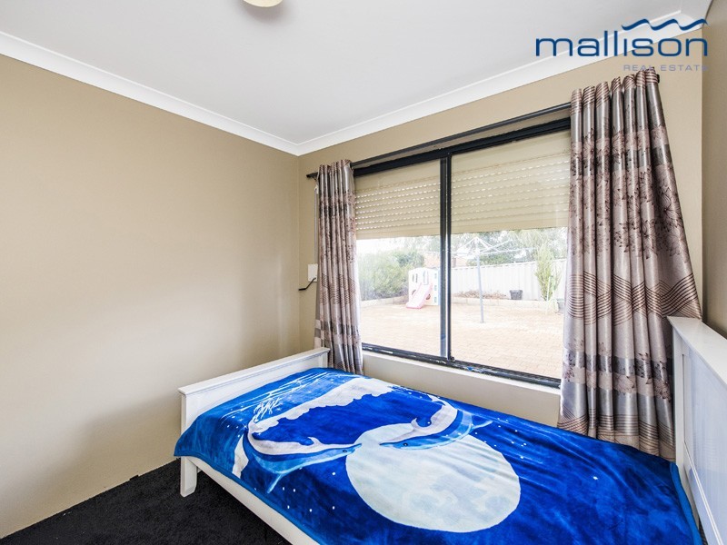 17 Hueston Lookout, Leda WA 6170