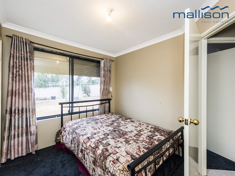 17 Hueston Lookout, Leda WA 6170