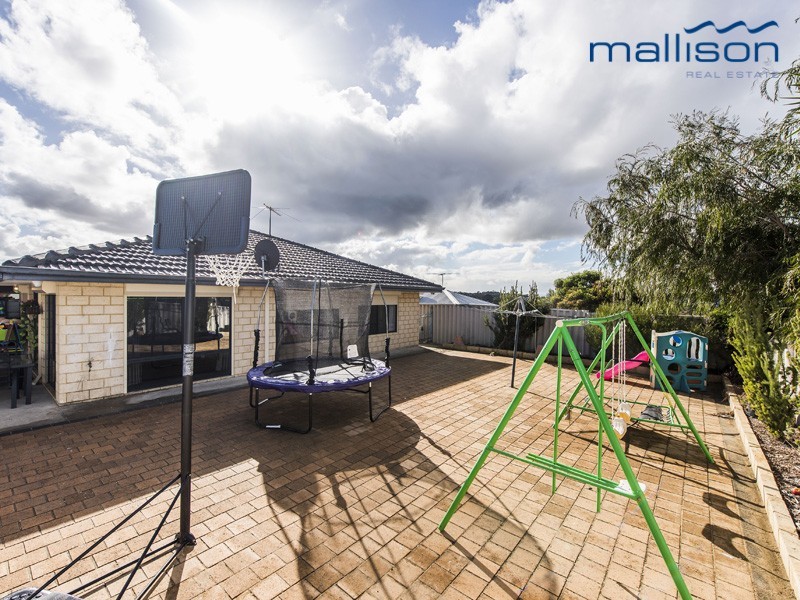 17 Hueston Lookout, Leda WA 6170