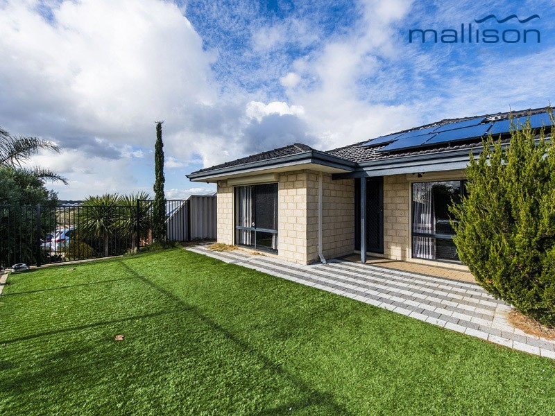 17 Hueston Lookout, Leda WA 6170