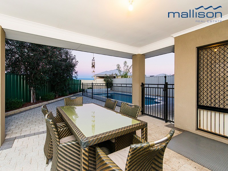 14 Glenariff Boulevard, Canning Vale WA 6155