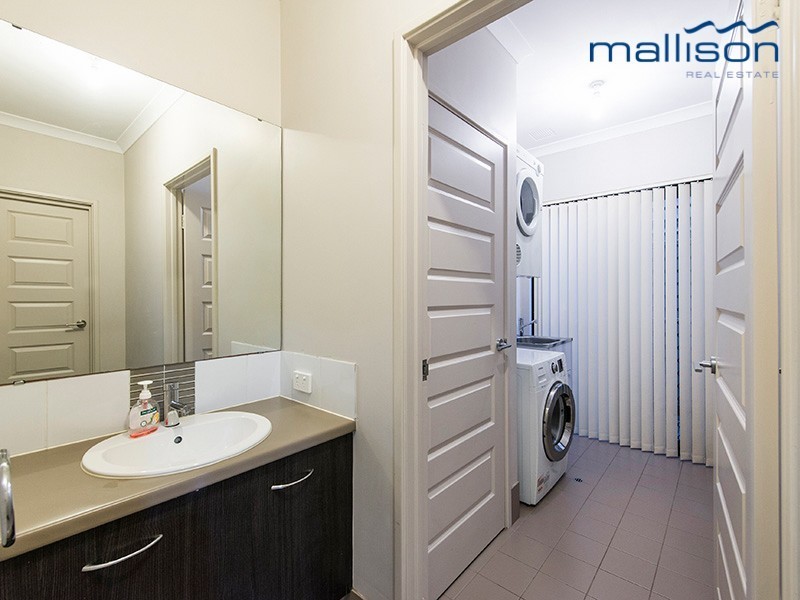 14 Glenariff Boulevard, Canning Vale WA 6155