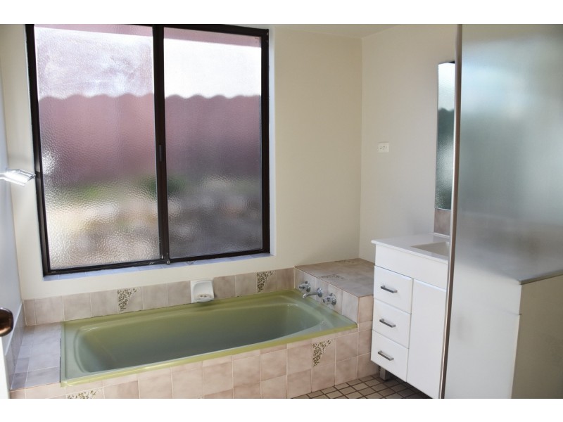 26 Tangney Crescent, Kardinya WA 6163