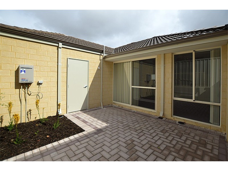 1/15 Framfield Way, Balga WA 6061