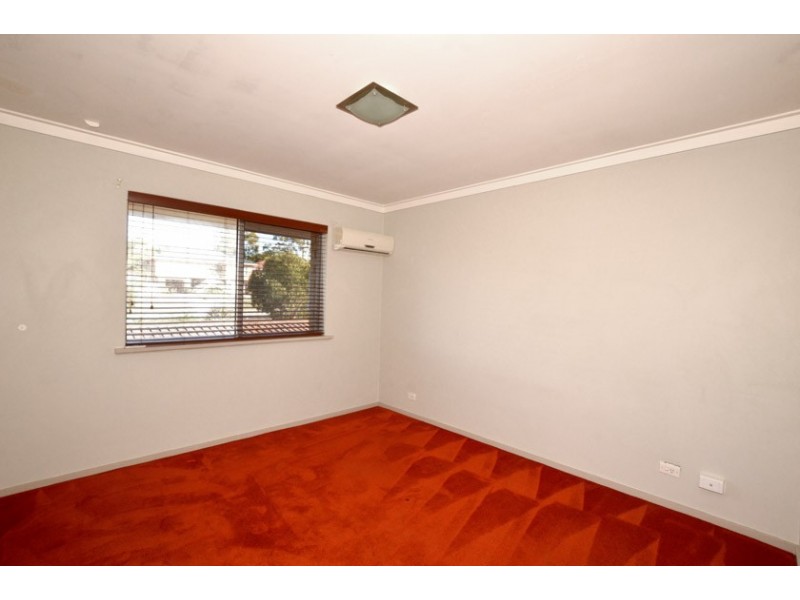 6/80 Samson Street, White Gum Valley WA 6162