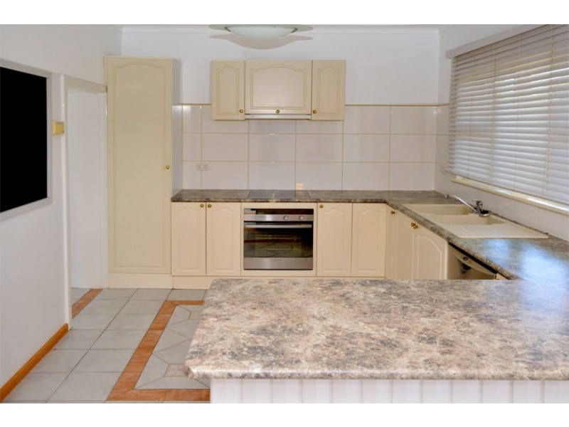 89 Gavour Road, Wattle Grove WA 6107